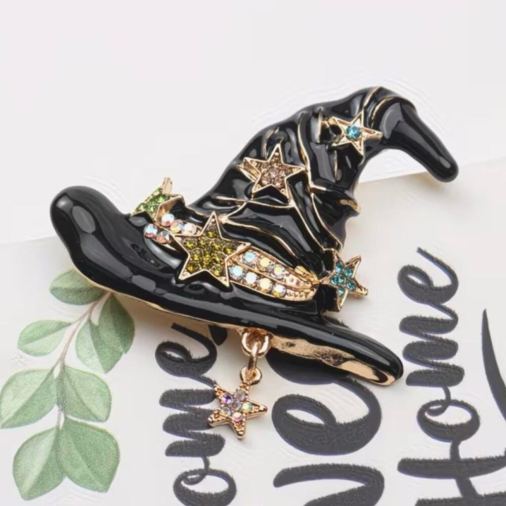 Black witch hat brooch with